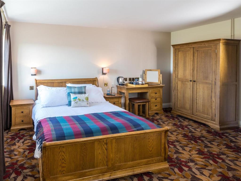 Three Horseshoes Inn Powerstock Pokój zdjęcie