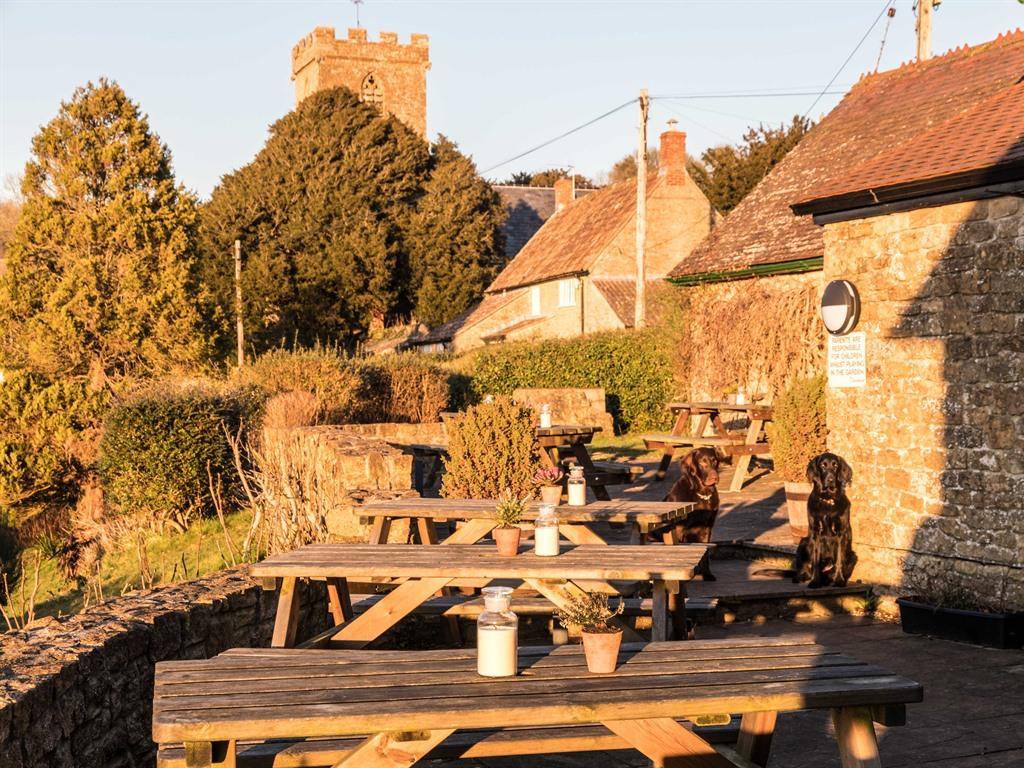 Three Horseshoes Inn Powerstock Zewnętrze zdjęcie